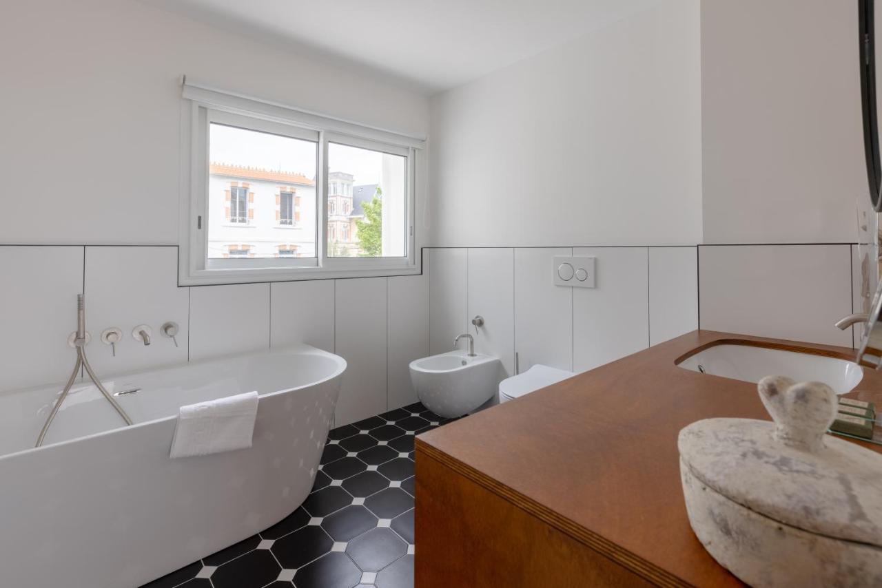 La Perriniere Appartement Face Mer ロワイヤン エクステリア 写真